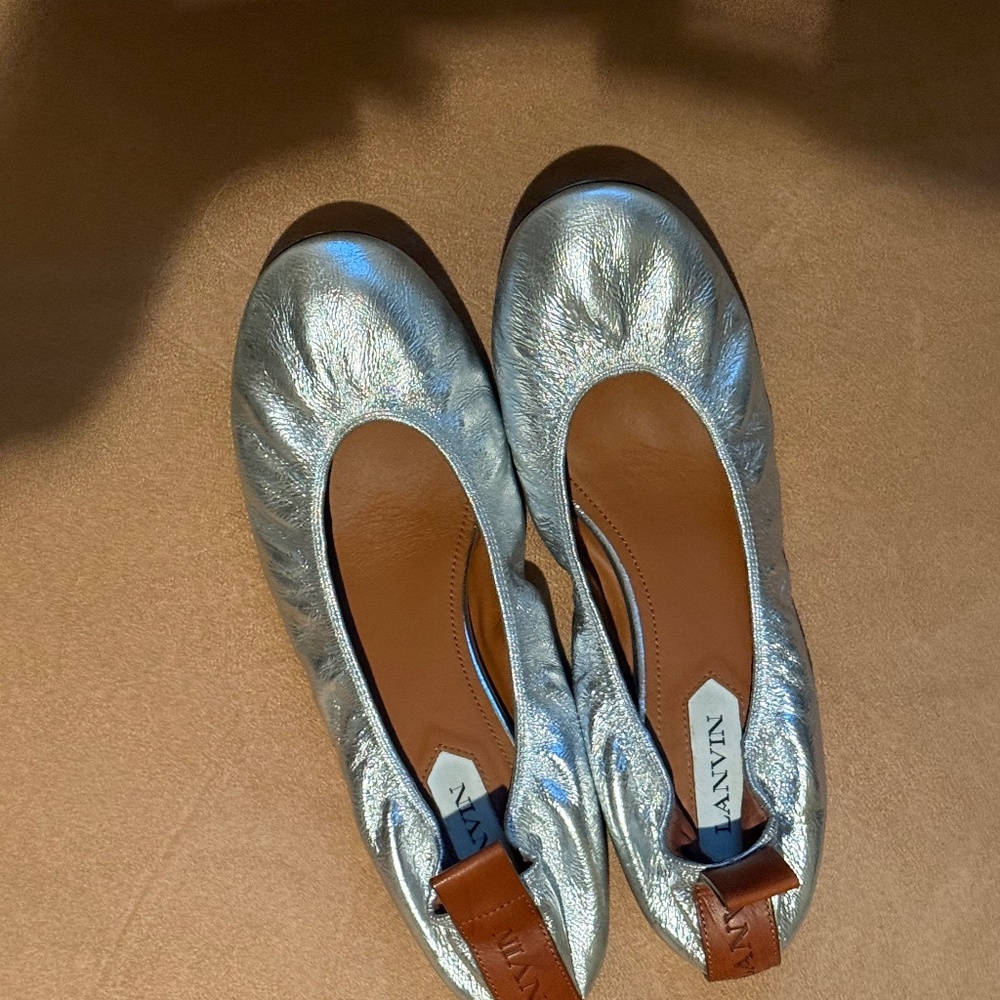 Lanvin silver metallic ballet flat, size 42